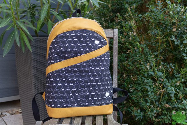 Rucksack ROANA von Hansedelli Apfel blau gelbes Kunstleder Rucksack nähen Schnittmuster